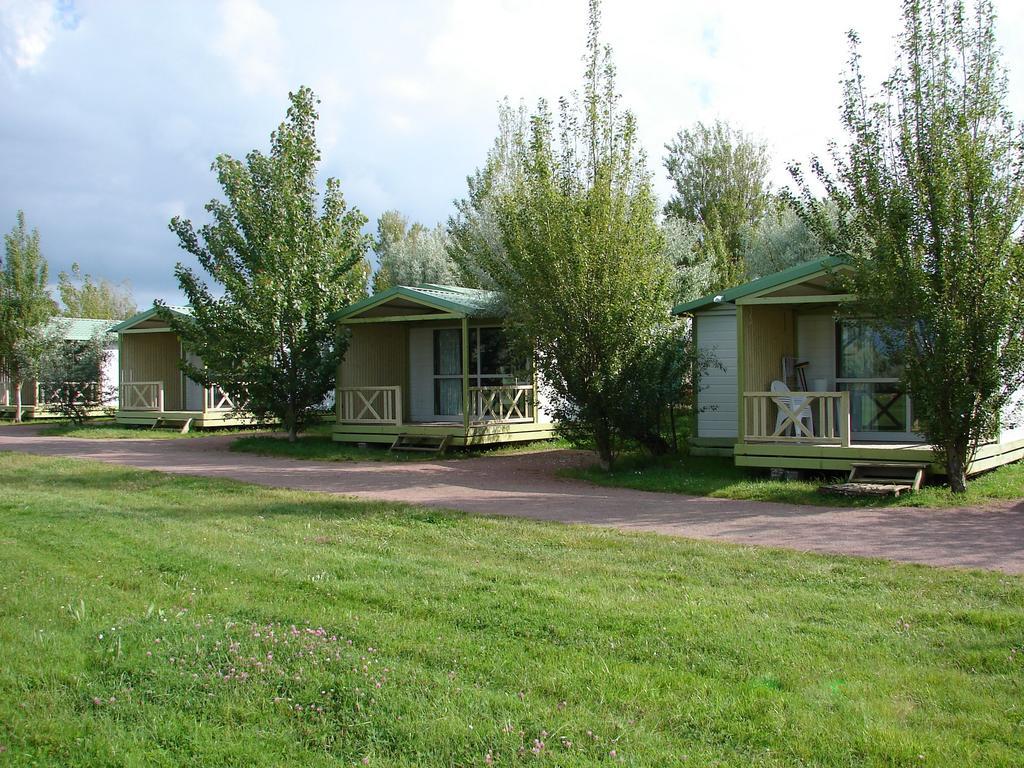 Camping Phare Ouest Saint-Denis-dʼOléron 外观 照片